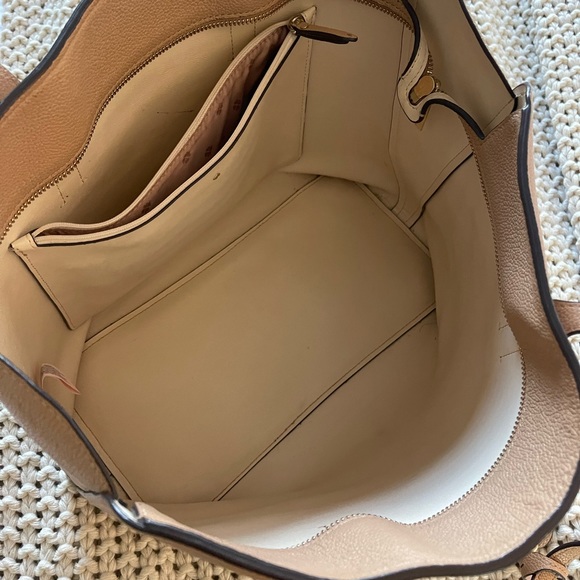 Kate Spade Tote - Picture 2 of 6